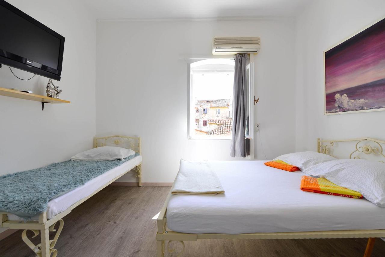 Apartments Bulovic In The Very Center Of Split Kültér fotó